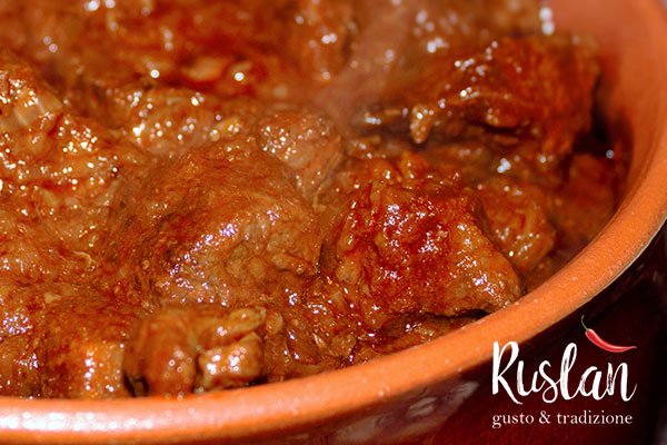 Gulash con Riso pilaf